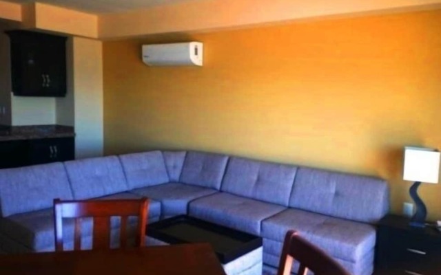 Condo Sam 301