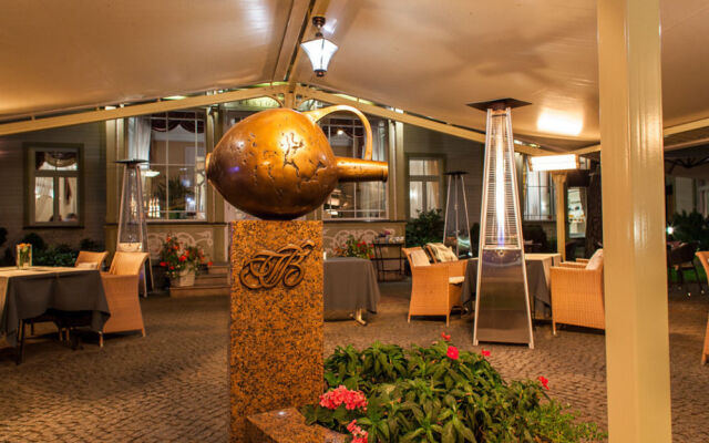 TB Palace Hotel & SPA