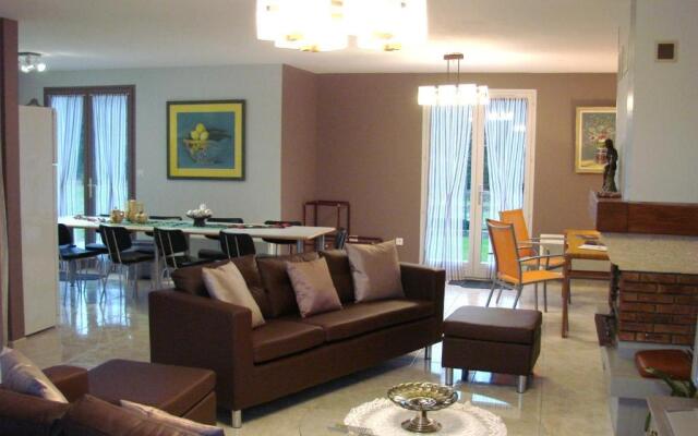 Gite Du Lac Der Grue