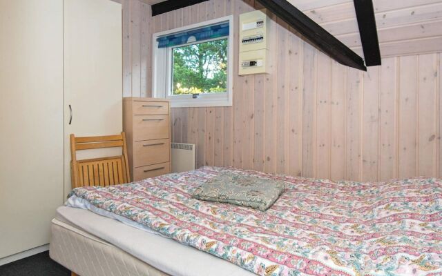 Tranquil Thatched Cottage on Romo-by Traum