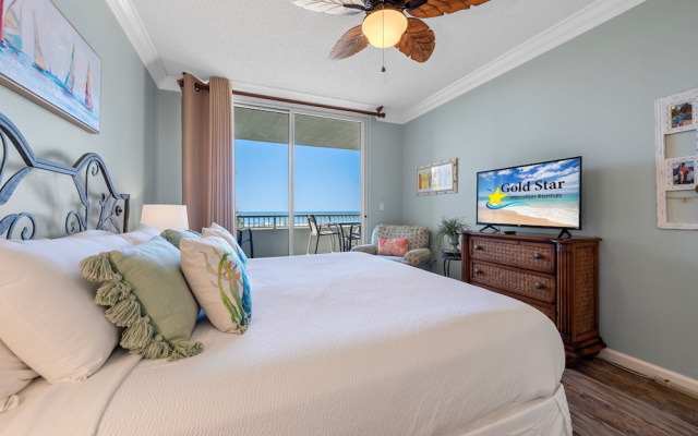 The Beach Club B202