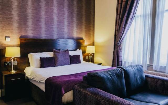 Duke Of Edinburgh Hotel