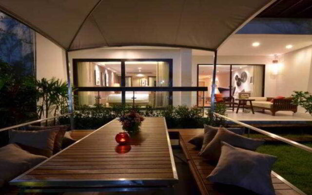 Summit Windmill Golf Residence