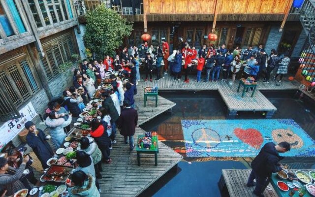 Desti Youth Park International Hostel