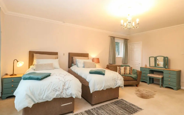 Brundall House