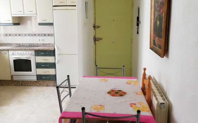 Apartment With 2 Bedrooms in León - 140 km From the Beach