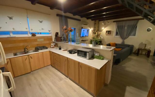 Themis apartment