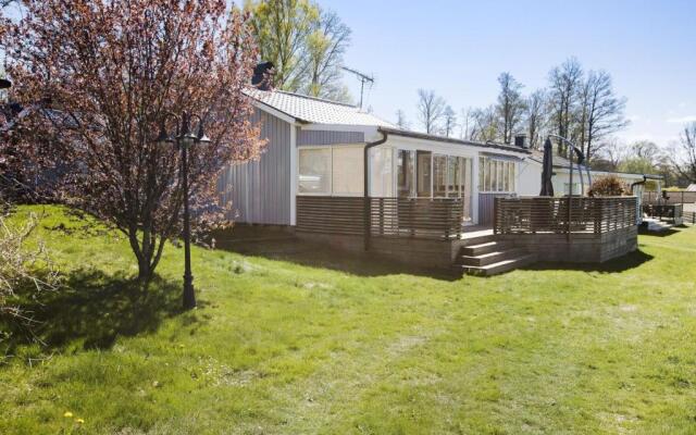 Lovely holiday home with a view of Lake Bolmen