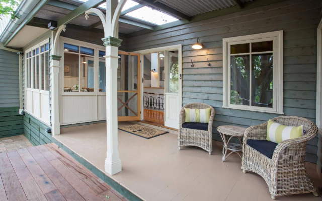 Oak Tree Lodge