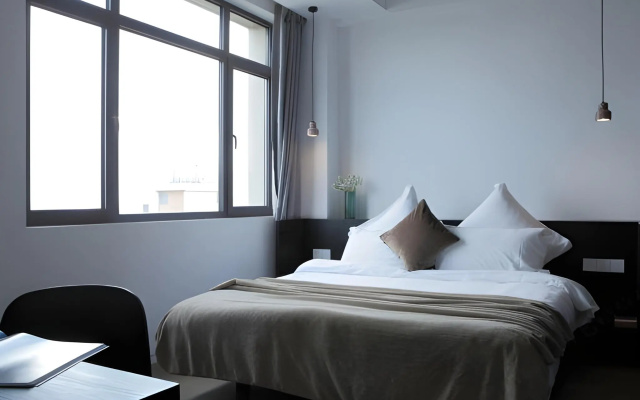 base PUSAN Serviced Apartment – Guest Rooms – Shanghai