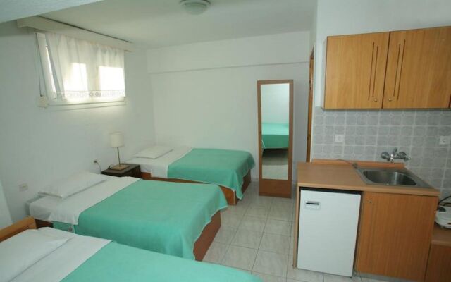Xanthos Rooms