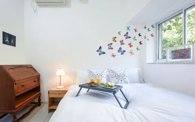 Tranquil Garden Retreat by Sea N Rent