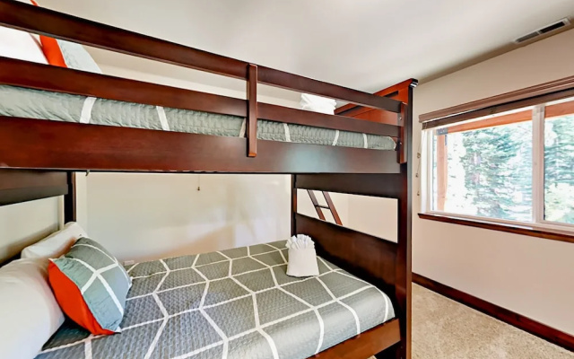 1183 Prospector Trl Home
