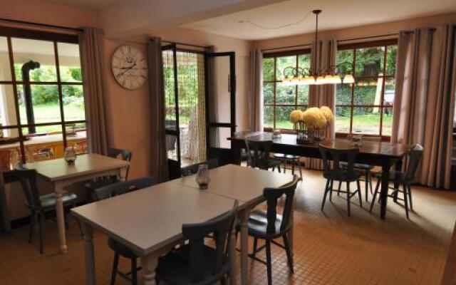 Chambres Et Table D'hotes VieLaVie