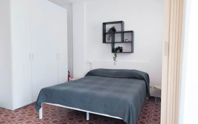 Studio With Balcony and Pool Access