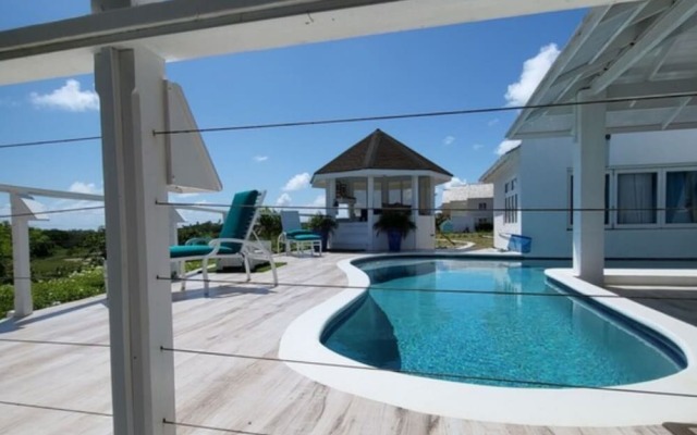 Unique Rare Villa! Retreat Style, Full Sea Views With Private Pool & Hot Tub! 3 Bedroom Villa by Redawning