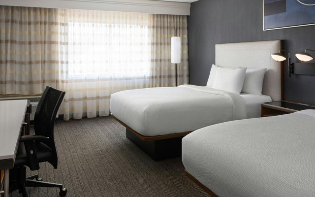 Courtyard by Marriott Detroit Utica