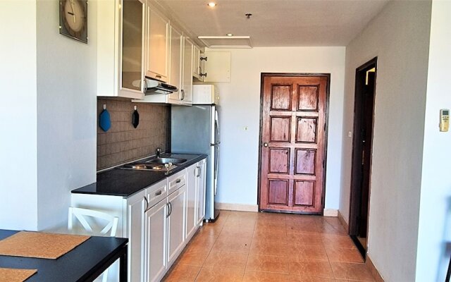 Large Studio Condo Jomtien