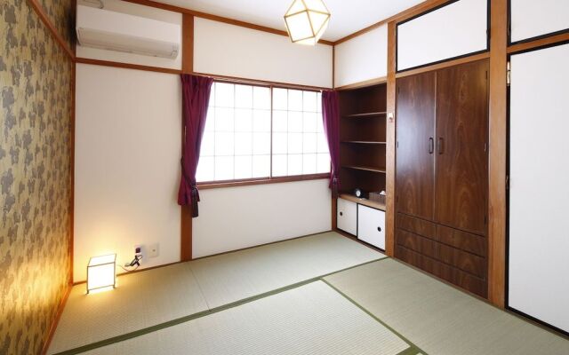 Kanazawa Higashiyama Chaco