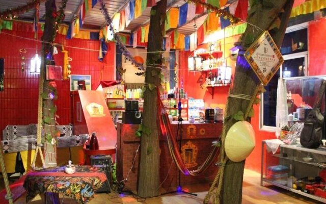 Qicaidanxia International Youth Hostel