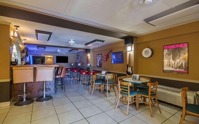 Americas Best Value Inn & Suites Melbourne