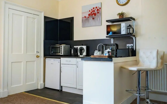 East Wing Apartment