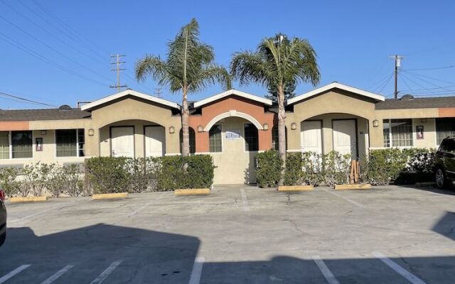 Villa Inn & Suites