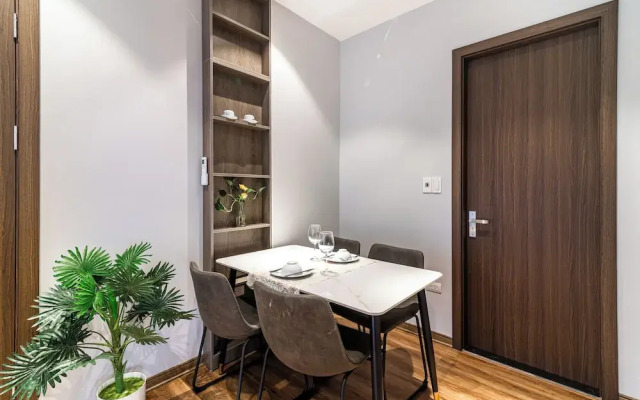 Luxe Paradise Suites Hotel  To Ngoc Van