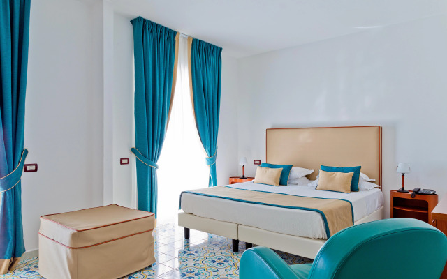 Mediterranea Hotel & Convention Center