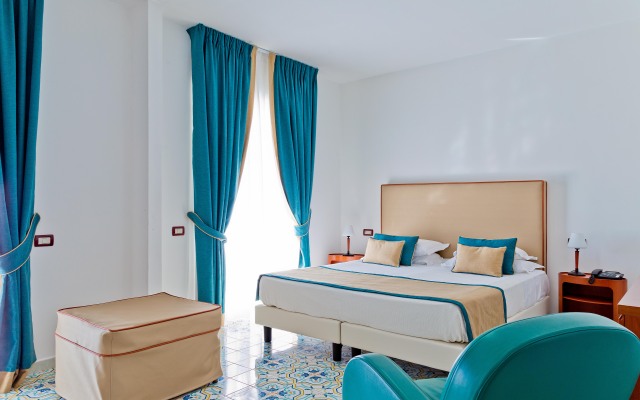 Mediterranea Hotel & Convention Center