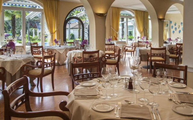Villa Delta Suite House