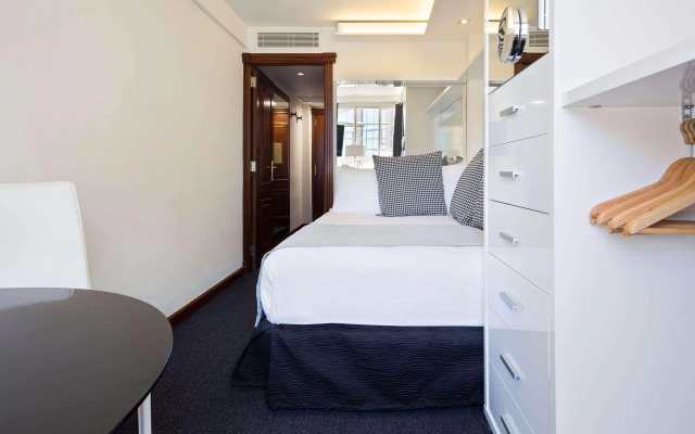 Melia White House Apartments