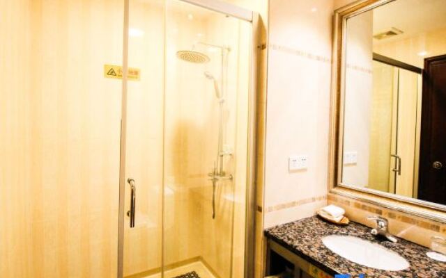 Yangjiang Minghao Hotel