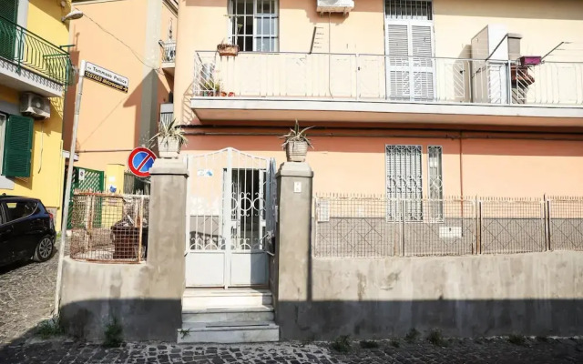 Metro Solfatara Apartment by Wonderful Italy