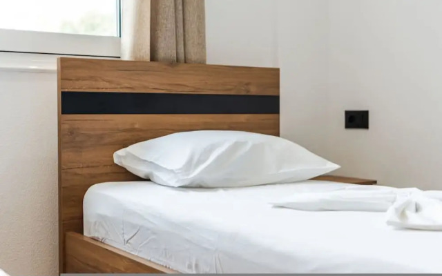 Bliss Double Room in Gjirokast r