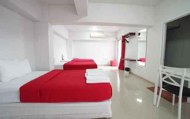 Donmuang Airport Hostel