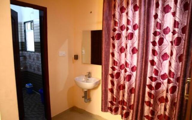 Avinashi Suites