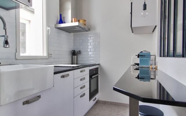 Apartment full of lights - Ternes