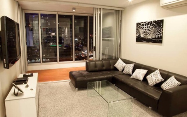 Melbourne Holiday Apartments at McCrae Docklands