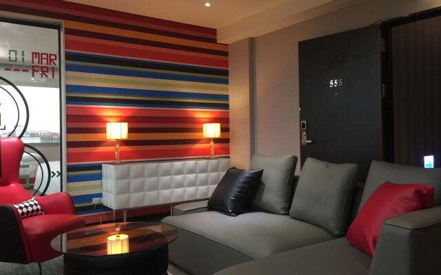 Holiday Garden Hotel SKM Park