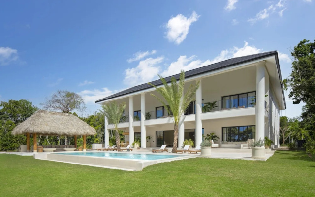 Villa Escondida by Lumina