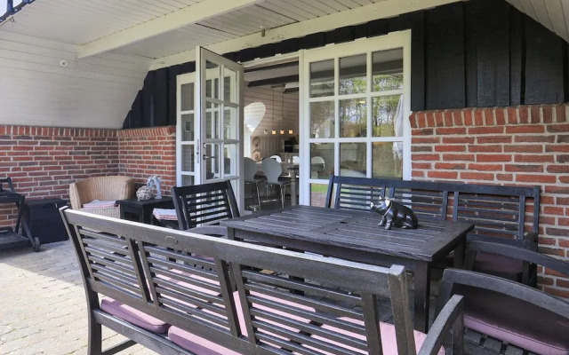Unique Pet Friendly Holiday Home in Jerup near Sea