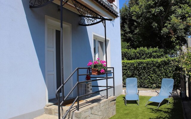 Indigo Blue Cannobio