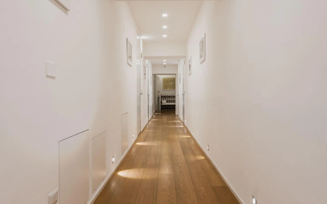 RG7 Apartments