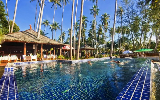 Lipa Bay Resort
