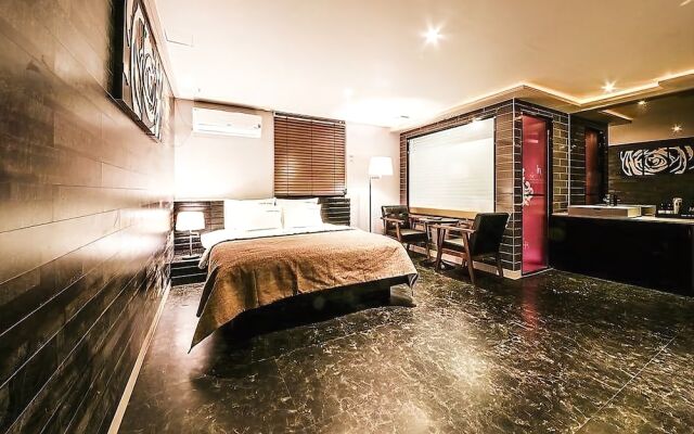 Bonathree Hotel