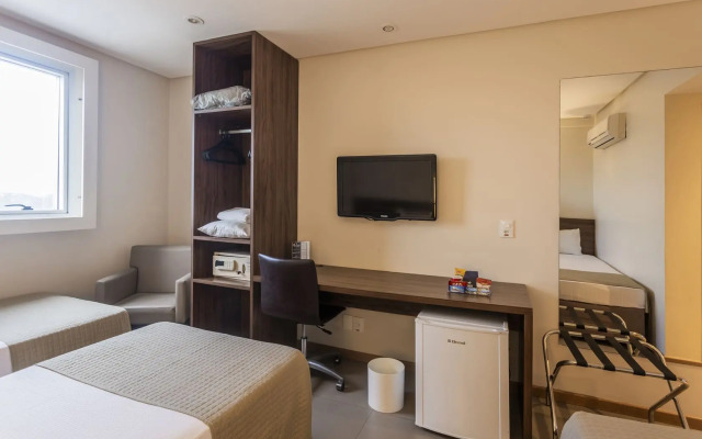 Ibis Styles Belém Hangar