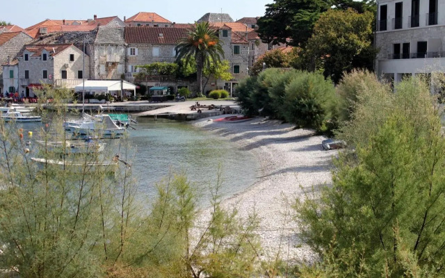 Apartments with a parking space Postira, Brac - 765
