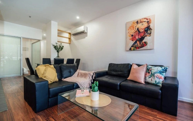 Tropicana on Bent - WiFi - Nespresso Heart of East End