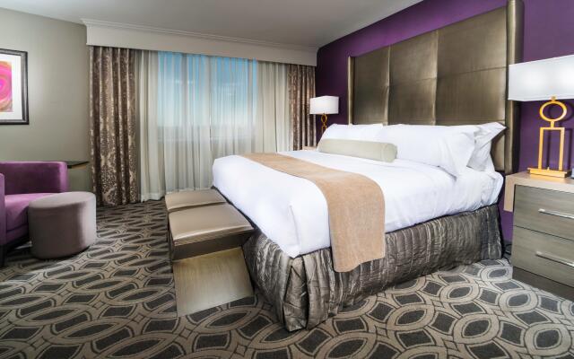 Crowne Plaza Saddle Brook by IHG